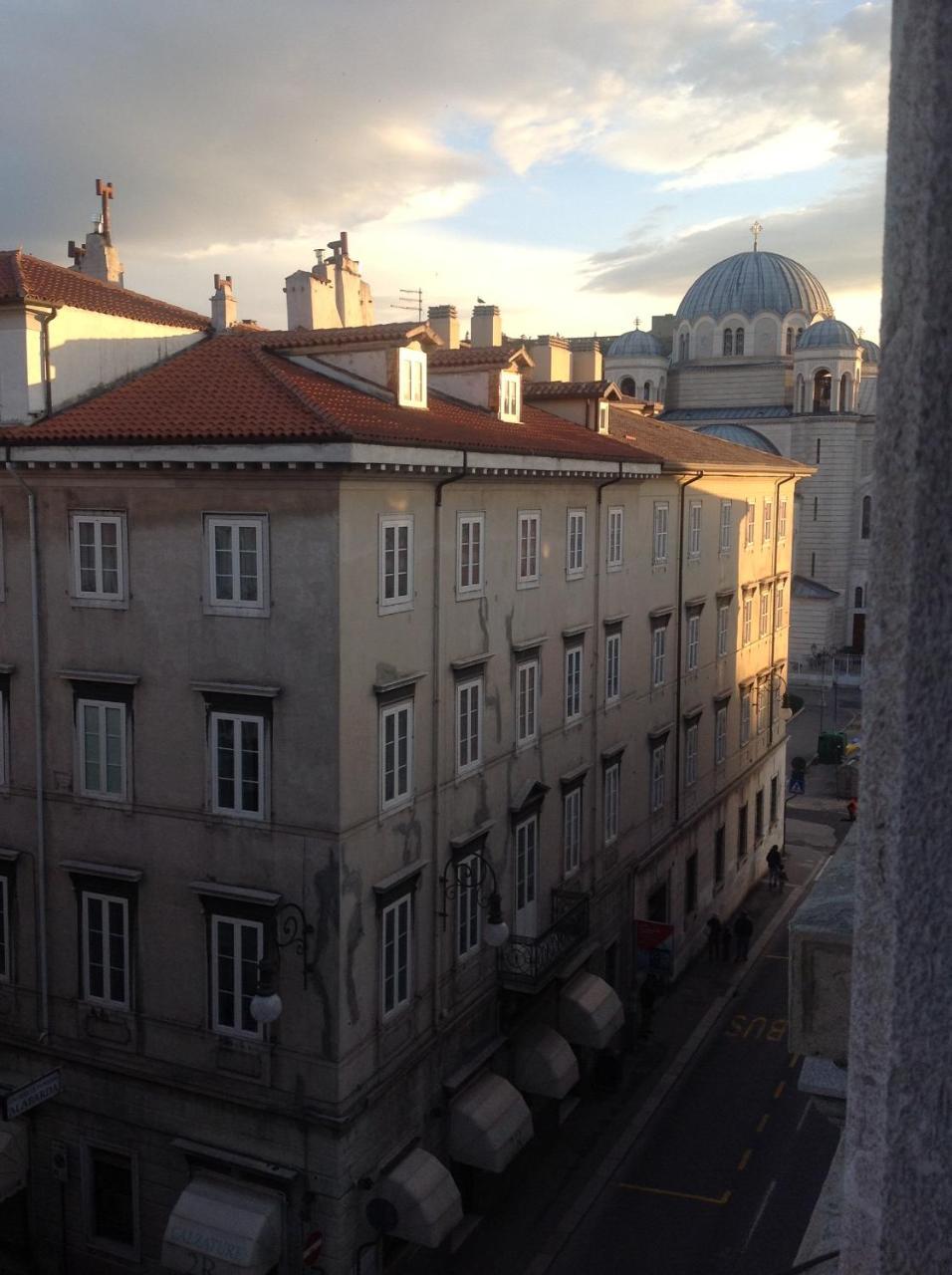 Seven Historical Suites Trieste Exterior foto